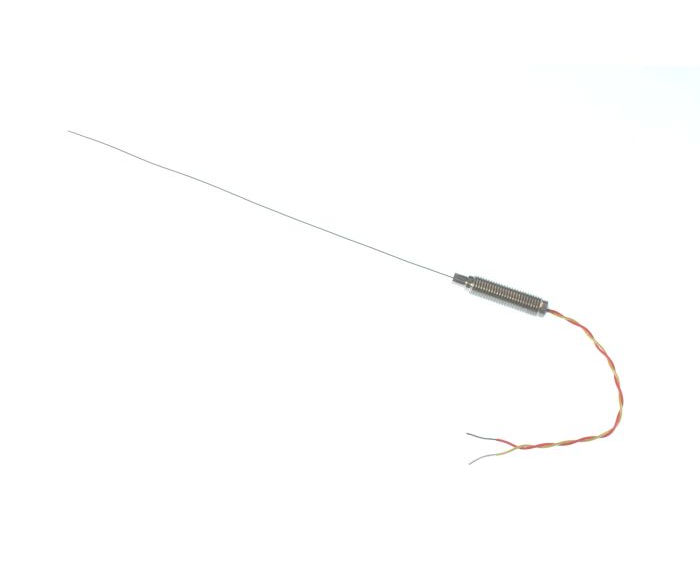 Termocoppia ANSI a isolamento minerale con potenziometro filettato e 100 mm di elettrocatetere ANSI a doppia torsione isolato in PFA - Tipo K - Guaina SS310